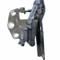 Петля капота ліва passat b6 Volkswagen Passat B6 3C0823301B