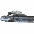 Петля капота ліва passat b6 Volkswagen Passat B6 3C0823301B