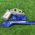 Петля капота VW PASSAT B6 Volkswagen Passat B6 3C0823301D
