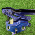 Петля капота VW PASSAT B6 Volkswagen Passat B6 3C0823301D
