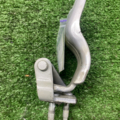 Петля кришки багажника права 2.0 TDI Volkswagen PASSAT B6 3C9827302D