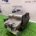 Подушка двигателя левая Volkswagen Passat B6 3C0199555Q