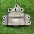 Подушка (опора) двигателя левая B6 Volkswagen Passat B6 3C0199555AA