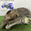 Поворотный кулак прав Volkswagen PASSAT B6 3C0407254F