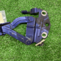 Права петля капота B6 2.0 TDI 16V Volkswagen Passat B6 3C0823302E