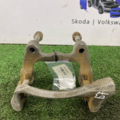 Скоба суппорта тормозного зад. ліва. B6 Volkswagen PASSAT B6 3AA615425B