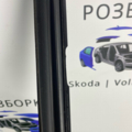УЩІЛЬНЮВАЧ СКЛА ДВЕРЕЙ Volkswagen Passat B6 3C5839471B