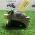 Замок дверей передній правий Volkswagen Passat B6 3C2837016A