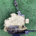 Замок дверей передній правий VW Volkswagen Passat B6 3C2837016A