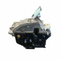 Замок двери задней левой Volkswagen Passat B6 3C4839015A