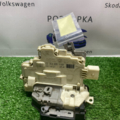 Замок задньої дверї, правої пассат Volkswagen Passat B6 3C4839016A