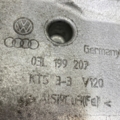 Кронштейн подушки (опори) двигуна, передньої Volkswagen Passat B7 (2010-2015) 03L199207