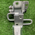 Петля дверей нижня задня ліва VOLKSWAGEN Volkswagen PASSAT B7 3C8833411E