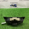 Подушка (опора) двигателя левая B8 Volkswagen Passat B8 5Q0199555R