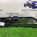 Заглушка (решетка) противотуманных фар бампера переднего правая Volkswagen Passat B8 3G0853666