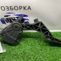 Педаль газа пластик электр МКПП дизель VW T5 Volkswagen  7H1721503