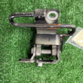 Петля передньої правої дверки фольксваген гольф 5 Volkswagen  1K0831412L