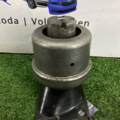 Подушка двигуна T5 2,5 Volkswagen  7H0199256H
