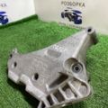 Кронштейн подушки (опори) двигуна, передньої Volkswagen Tiguan I (2007-2016) 03L199207