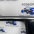 Молдинг, рамки скла задньої правої дверьки Volkswagen Tiguan I (2007-2016)