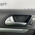 обшивка-облицювання передньої двері ліва Volkswagen Tiguan I (2007-2016) 5N0867011E