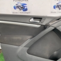 обшивка-облицювання передньої двері ліва Volkswagen Tiguan I (2007-2016) 5N0867011E