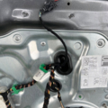 Проводка дверей передніх лівих Volkswagen Tiguan I (2007-2016) 5N1971120K