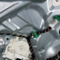 Проводка дверей передніх лівих Volkswagen Tiguan I (2007-2016) 5N1971120K