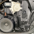 Склопідйомник задній правий електричний Volkswagen Tiguan I (2007-2016) 5N0839730P
