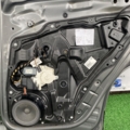 Склопідйомник задній правий електричний Volkswagen Tiguan I (2007-2016) 5N0839730P