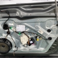 Стеклоподъемник передний правый  Volkswagen Tiguan I (2007-2016) 5N0837462