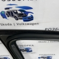 Ущільнювач дверей передній лівий  Volkswagen Tiguan I (2007-2016)