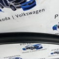 Ущільнювач дверей передній лівий  Volkswagen Tiguan I (2007-2016)