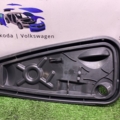 Экран передней левой двери Volkswagen Tiguan II (2016-до тепер) 5NN837915A