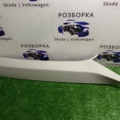 Накладка передньої  стойки права Volkswagen Tiguan II (2016-до тепер) 5NN867234A
