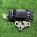 Подушка двигуна передня ліва VOLKSWAGEN TIGUAN 2007-2011 (5N0199555K) Volkswagen Tiguan II 5N0199555