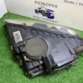Фара права 2 лінзи ксенонові дорестайлінг Volkswagen Touareg I (2002-2010) 7L6941016BK