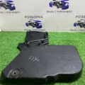 Корпус кришки придохранітеля Volkswagen Touareg I (2002-2010) 070103905A