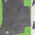 Коврик для підлоги здній правий Volkswagen Touareg I (2002-2010) 7L0061511041