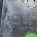 Кронштейн бампера переднього правий Volkswagen Touareg I (2002-2010) 7L6807184C