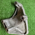 кронштейн двигуна лівий Volkswagen Touareg I (2002-2010) 070199307A