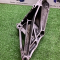 кронштейн двигуна лівий Volkswagen Touareg I (2002-2010) 070199307A