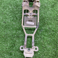 Кронштейн ручки задніх дверей права Volkswagen Touareg I (2002-2010) 7L0839886