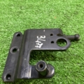 Кронштейн впускного колектора Volkswagen Touareg I (2002-2010) 070103390D