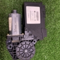Моторчик склопідйомника задній правий Volkswagen Touareg I (2002-2010) 7L0959794