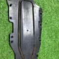 Накладка петлі кришки багажника Volkswagen Touareg I (2002-2010) 7L6809954D