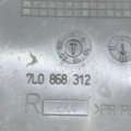 Накладка задньої стійки права Volkswagen Touareg I (2002-2010) 7L0868312