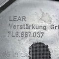 Обшивка багажника ліва Volkswagen Touareg I (2002-2010) 7L6867037