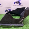 Повітропровід дефлектор радіатора інтеркуллера лівий Volkswagen Touareg I (2002-2010) 7L6117335A