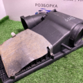 VAG корпус повітряного фільтра, правий Volkswagen Touareg I (2002-2010) 7L0129607